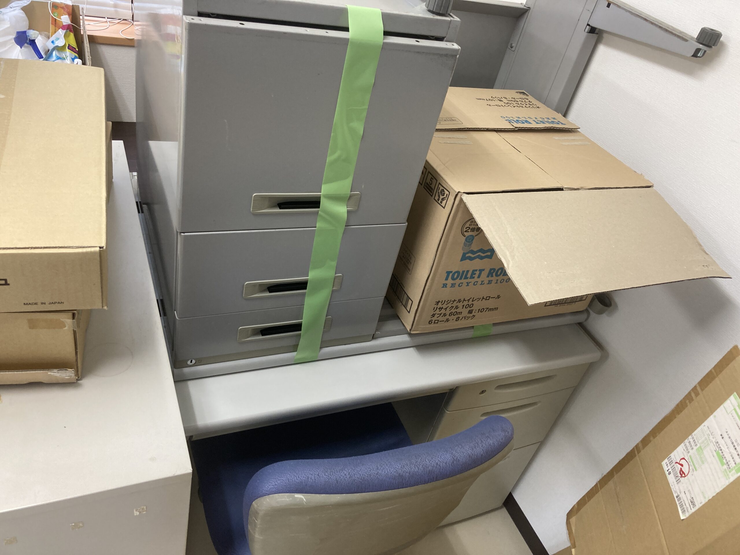 オフィス家具